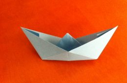 Barco de papel sencillo