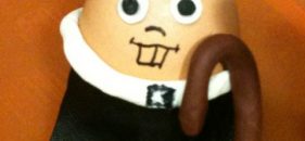 Figuritas de belén con cáscaras de huevo