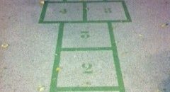 «La Rayuela», un juego tradicional