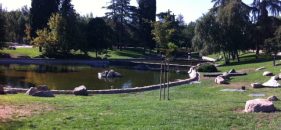 Parque Público con lago y zonas infantiles en Aluche