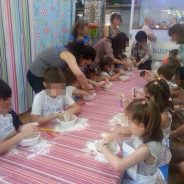 Taller de repostería para niños de bombones con Little Kingdom