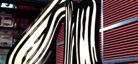 Visita familiar al Museo Reina Sofía con Caligrama